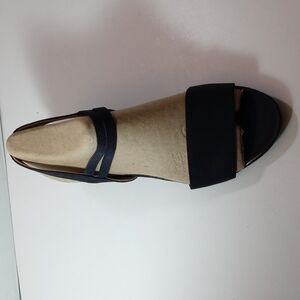 Sandal